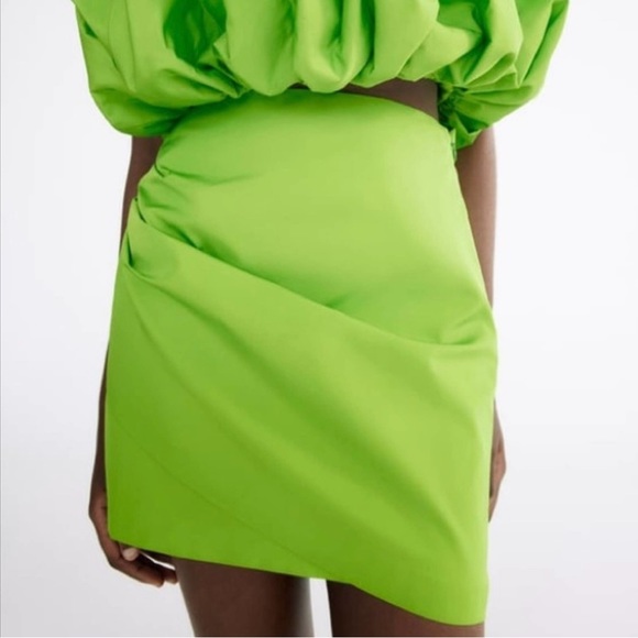 Zara Green Skirt - Picture 3 of 14